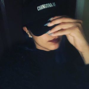 Meet your Posher, Crystal